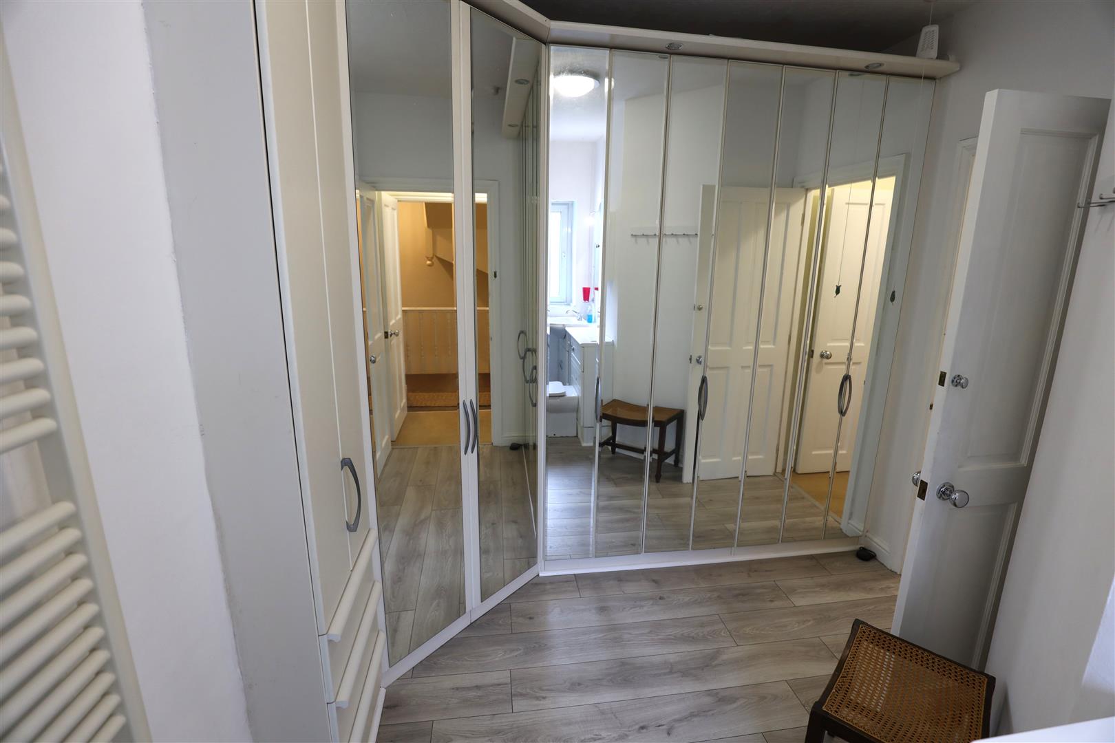 81 Eastgate, Cowbridge, CF71 7AA